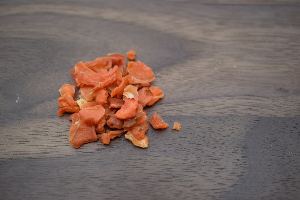Karotten Stückchen 1 - 3 mm Bio Aromaschutz-Beutel 5 Kg